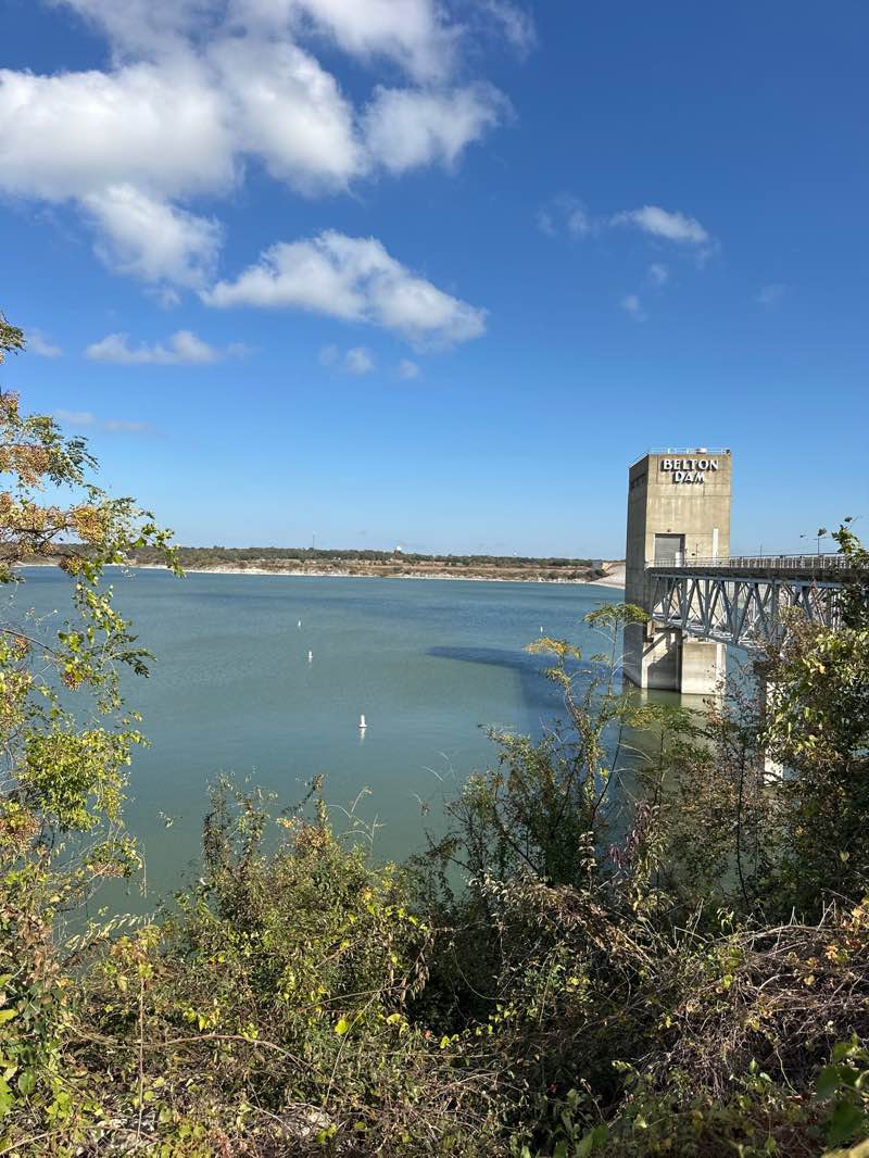 walking near me in Lakeview Park in autumn