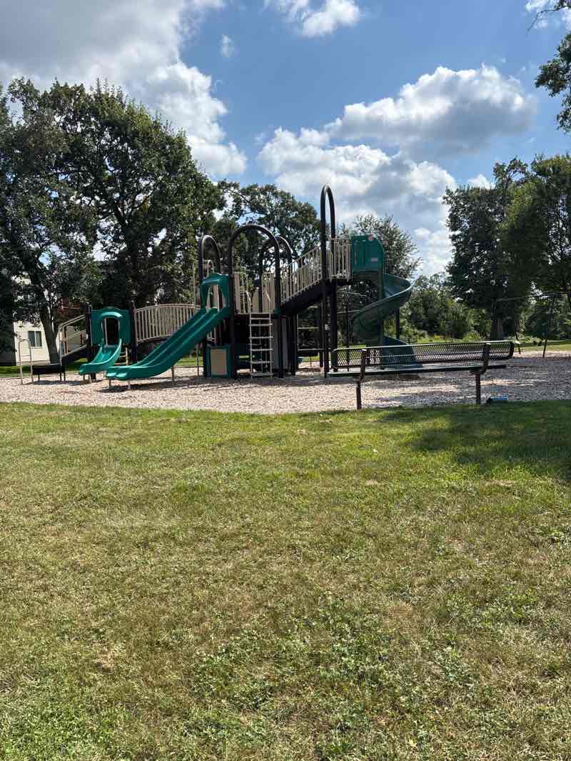 walking near me in Deer Creek 2nd Park in autumn