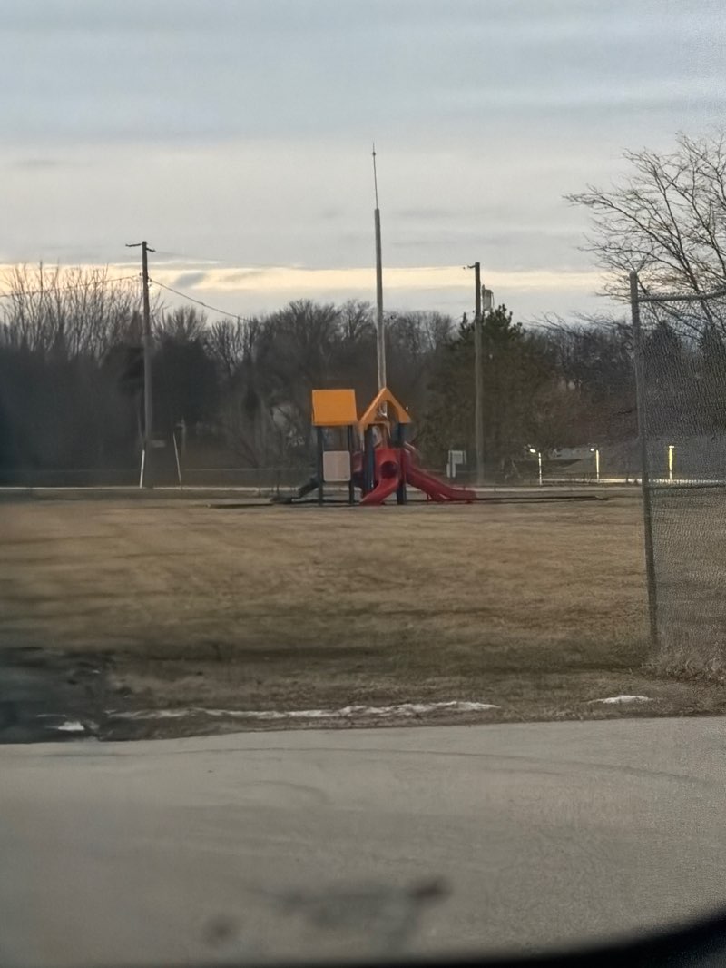 walking near me in Community Center Park in spring