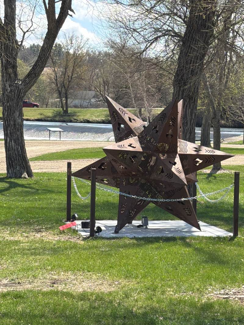 walking near me in Riverside Park in spring