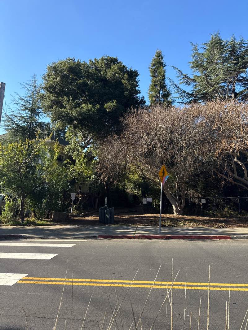 walking near me in Glen Echo Park in autumn