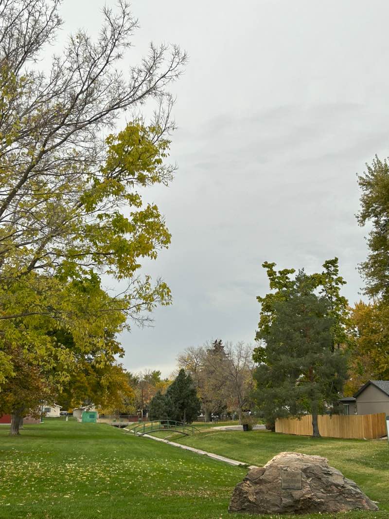 walking near me in Barde Park in autumn