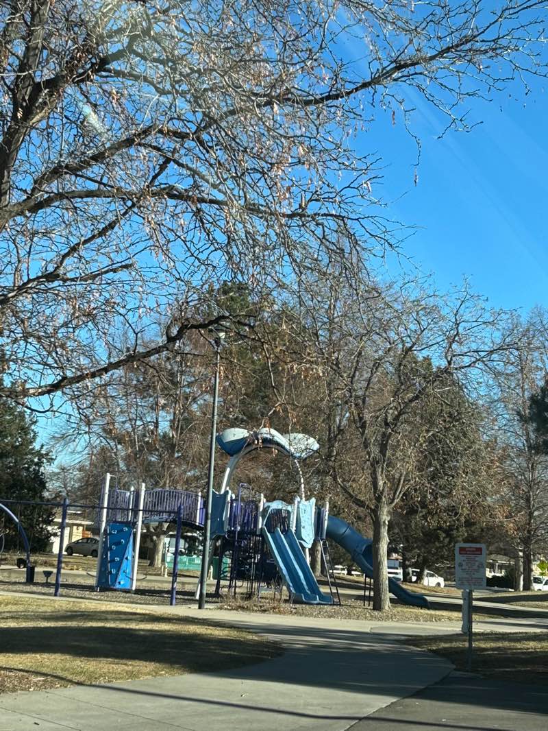 walking near me in Columbine Park in winter