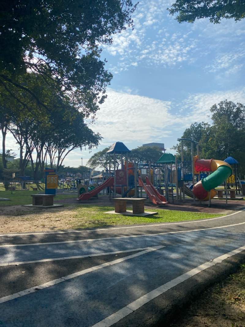 walking near me in Taman Cergas in autumn