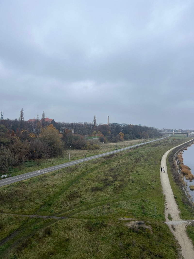walking near me in Park Tadeusza Mazowieckiego in autumn