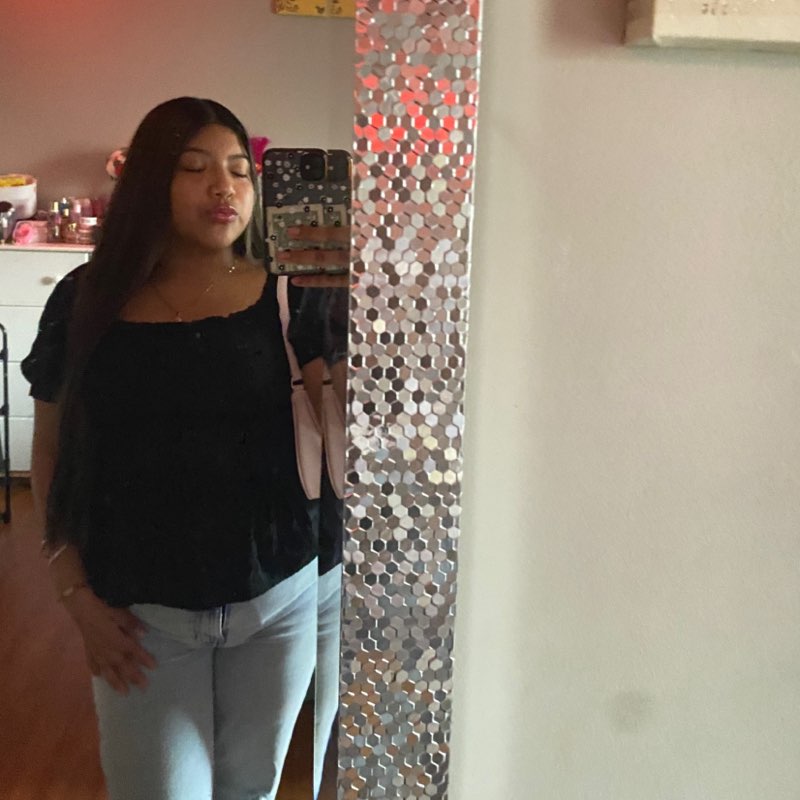 𝒜𝓁𝒾𝒸𝒾𝒶