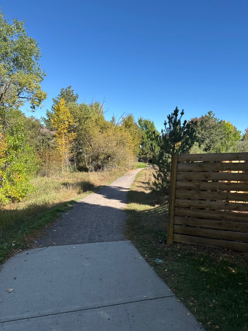 walking near me in Foxhill Park in autumn