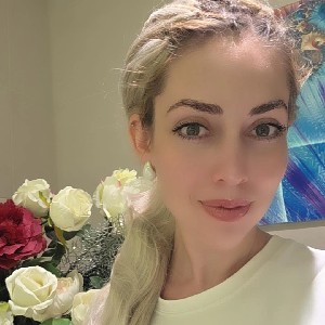 Polina profile