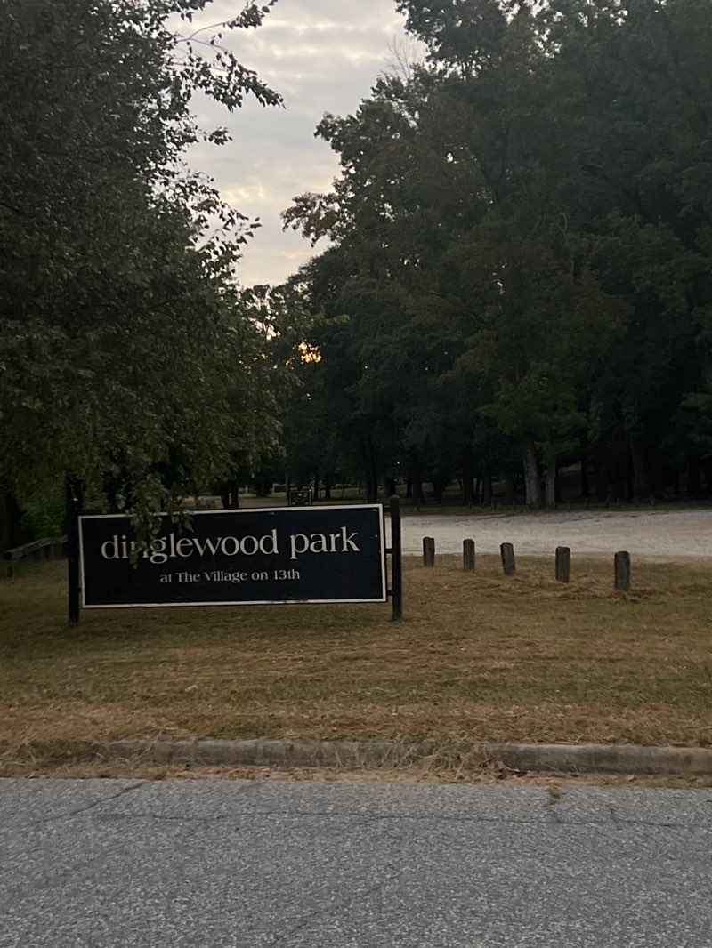 walking near me in Dinglewood Park in autumn