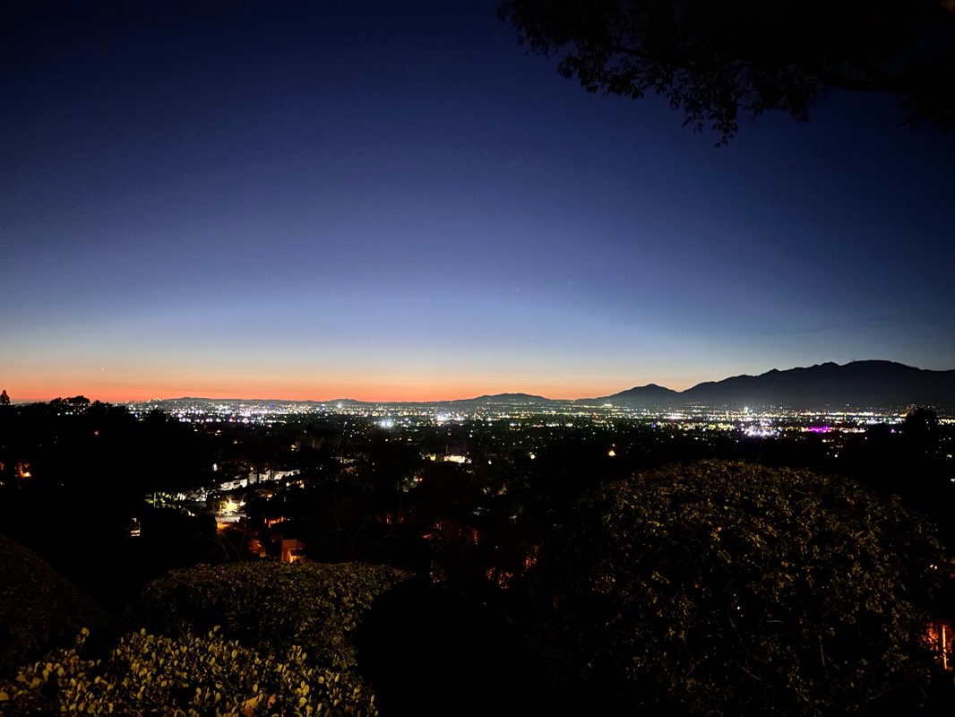 walking near me in Galster Wilderness Park in autumn