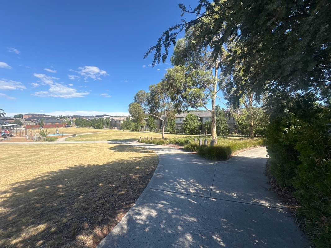 walking near me in Greenside Park in summer