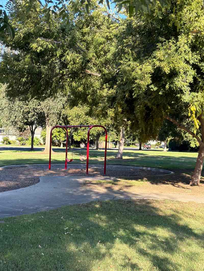 walking near me in Fox Run Park in autumn