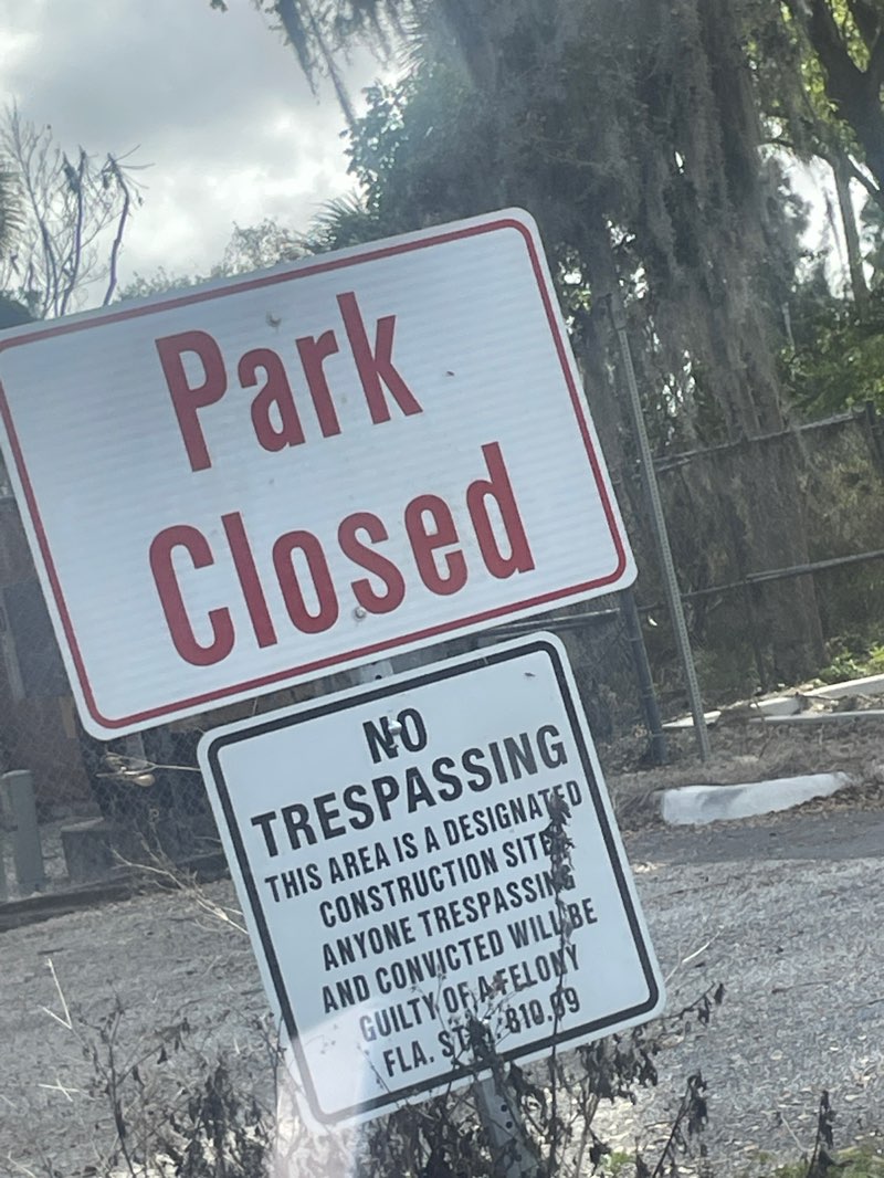 walking near me in Monopole Park in spring