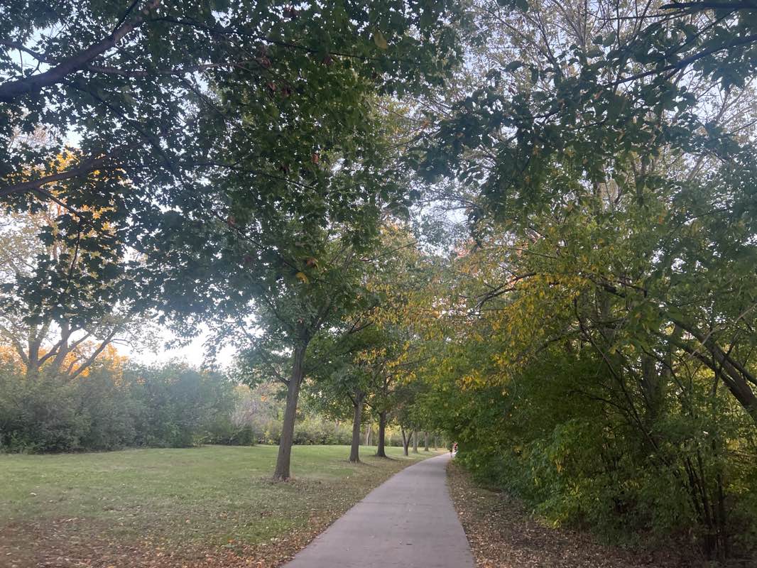 walking near me in Antelope Park South in autumn