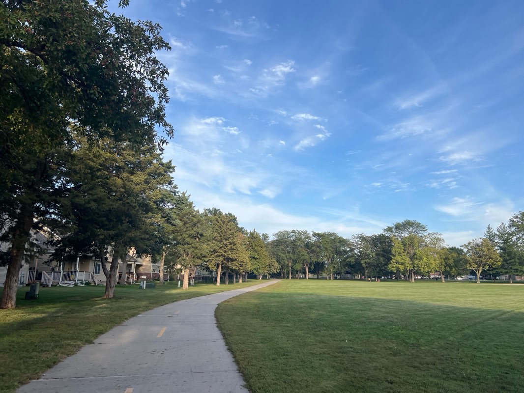 walking near me in Peter Pan Park in autumn