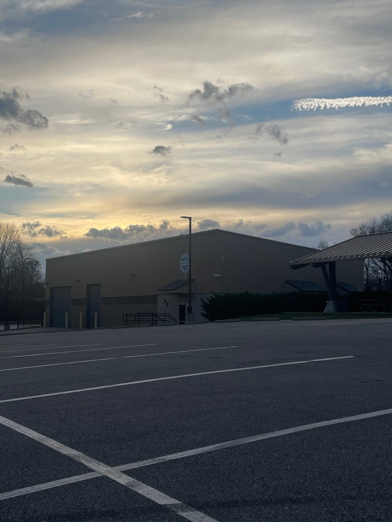 walking near me in Kevin Hammersmith Memorial Park in spring