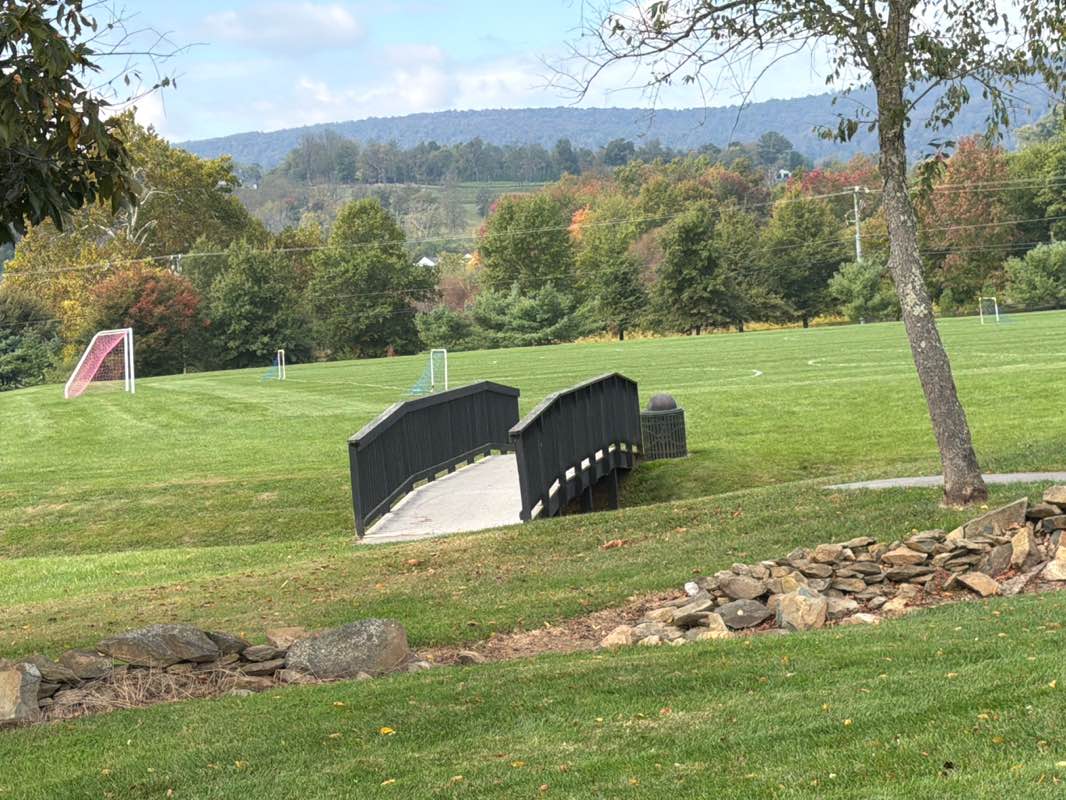 walking near me in Woodgrove Park in autumn