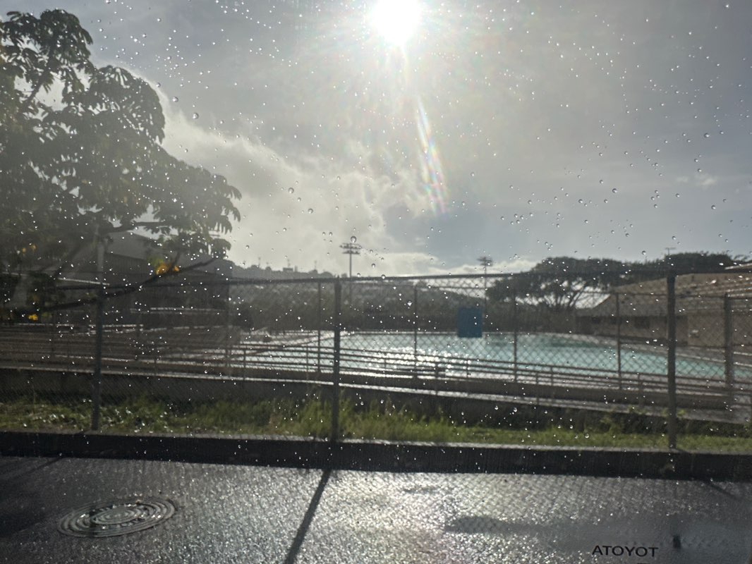 walking near me in Kalihi Valley District Park in autumn