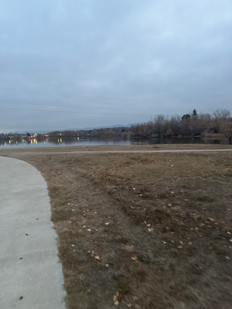 walking near me in Main Reservoir Park in autumn