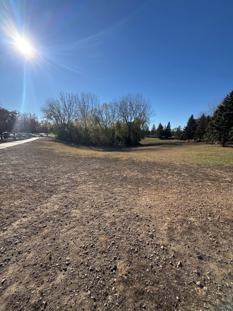 walking near me in Van Valkenburg Park in autumn