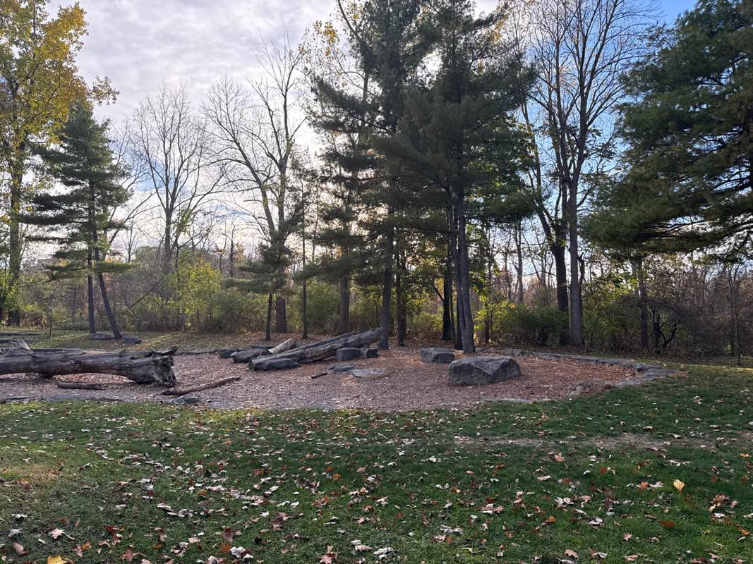 walking near me in Glen Park in autumn