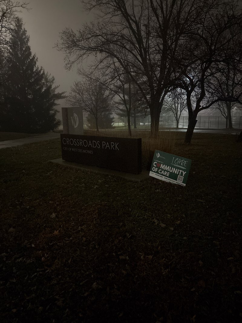 walking near me in Crossroads Park in autumn