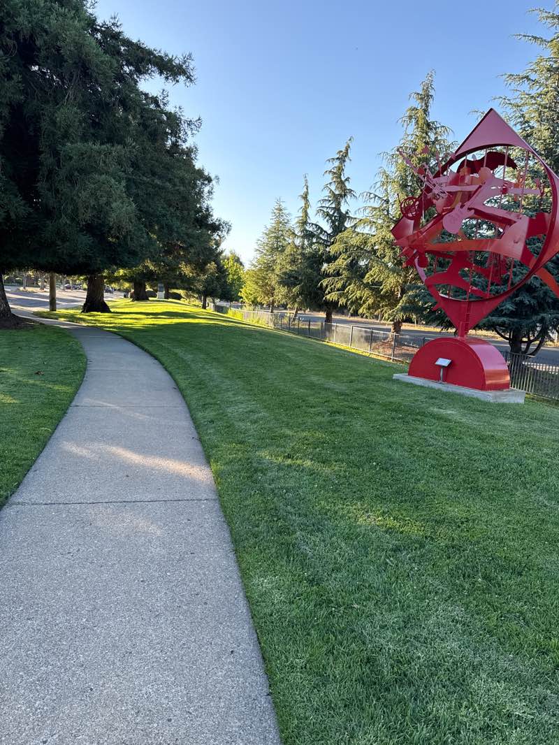 walking near me in Lincoln Park in summer