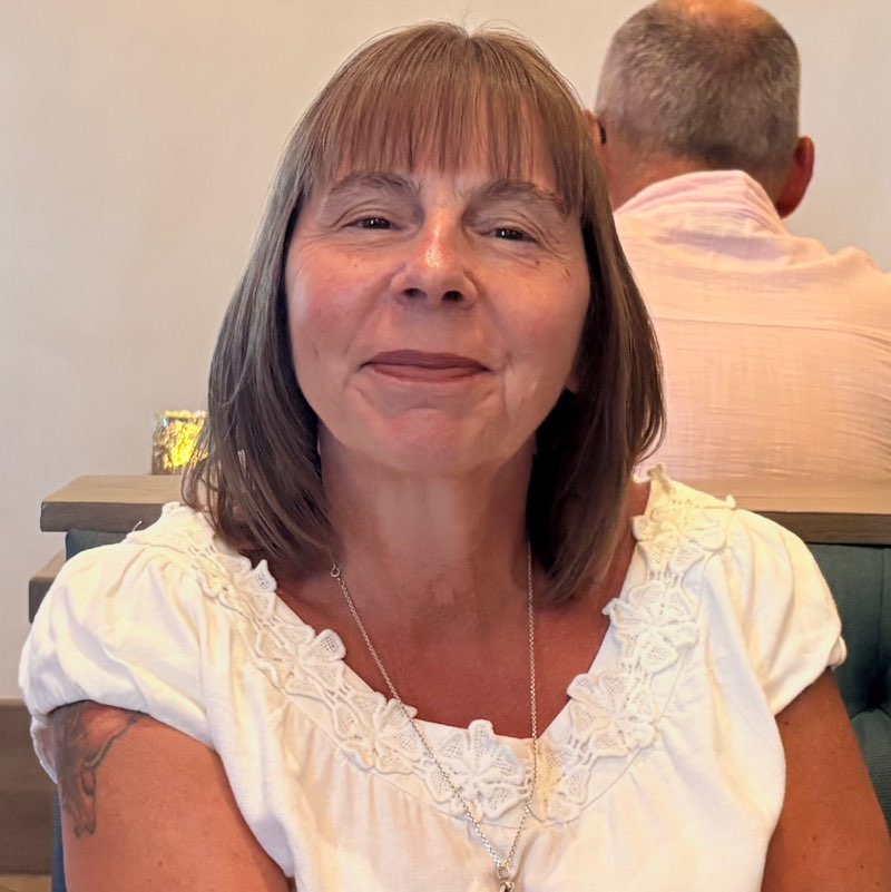 lesley profile