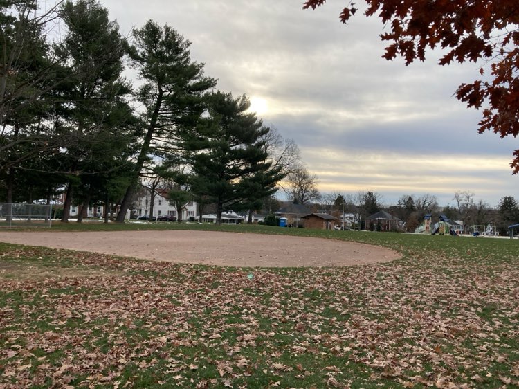 walking near me in Schaeffer Park in winter