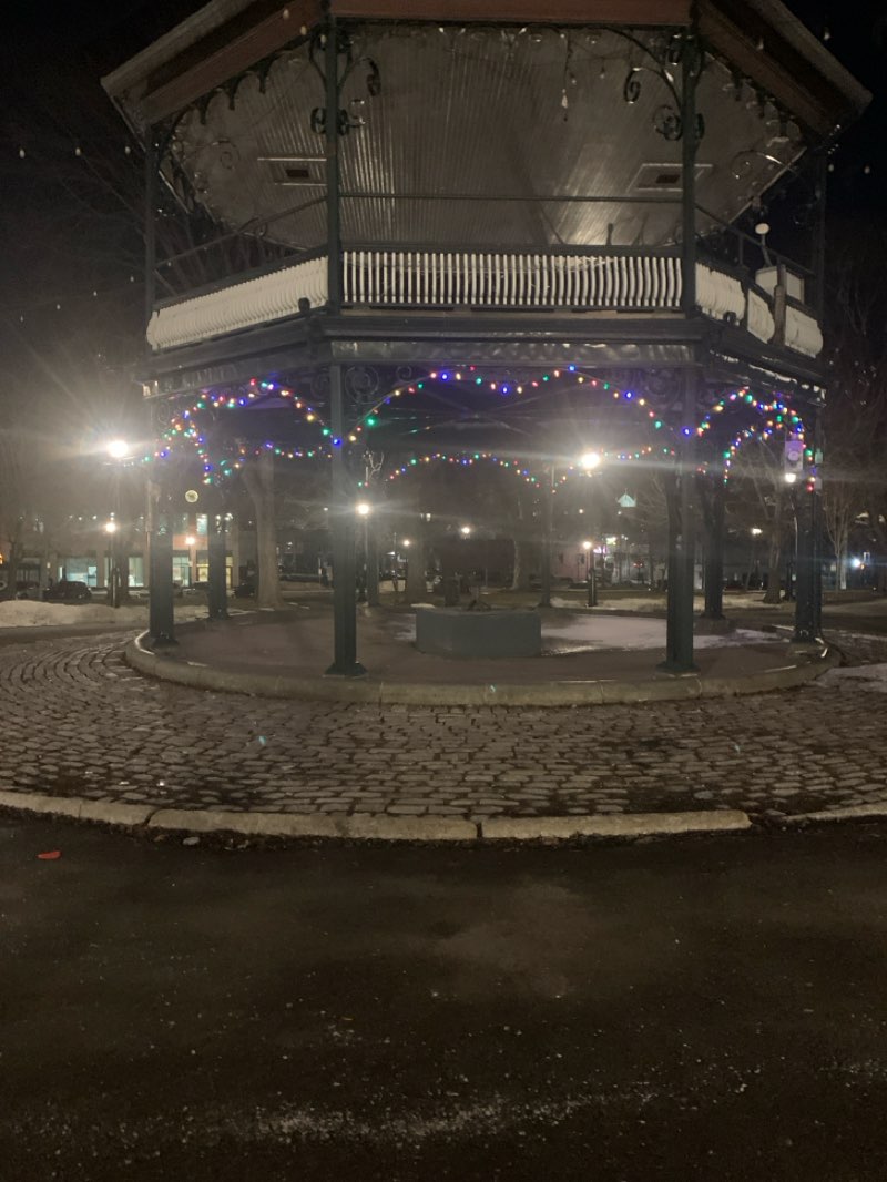 walking near me in Kings Square in spring