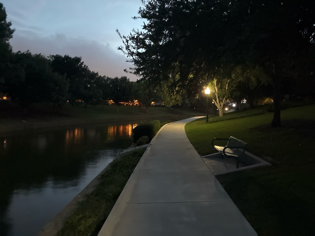 walking near me in Lakeview Park in summer