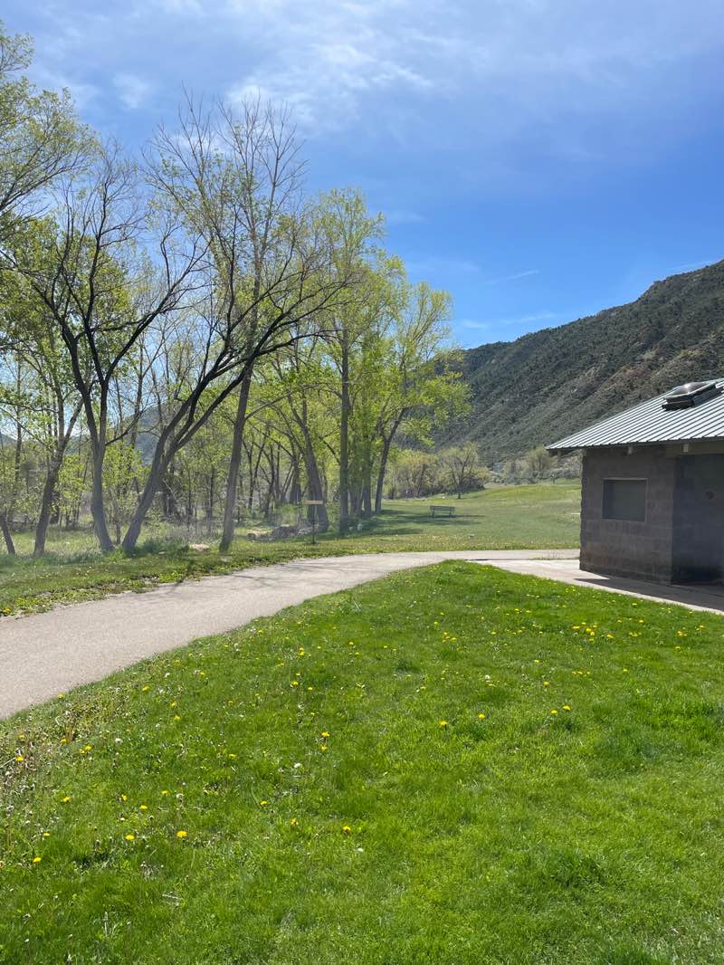 walking near me in Coal Ridge Park in spring