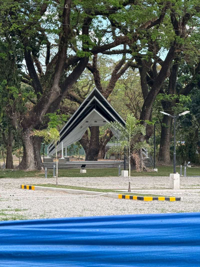 walking near me in Clark Picnic Ground in spring