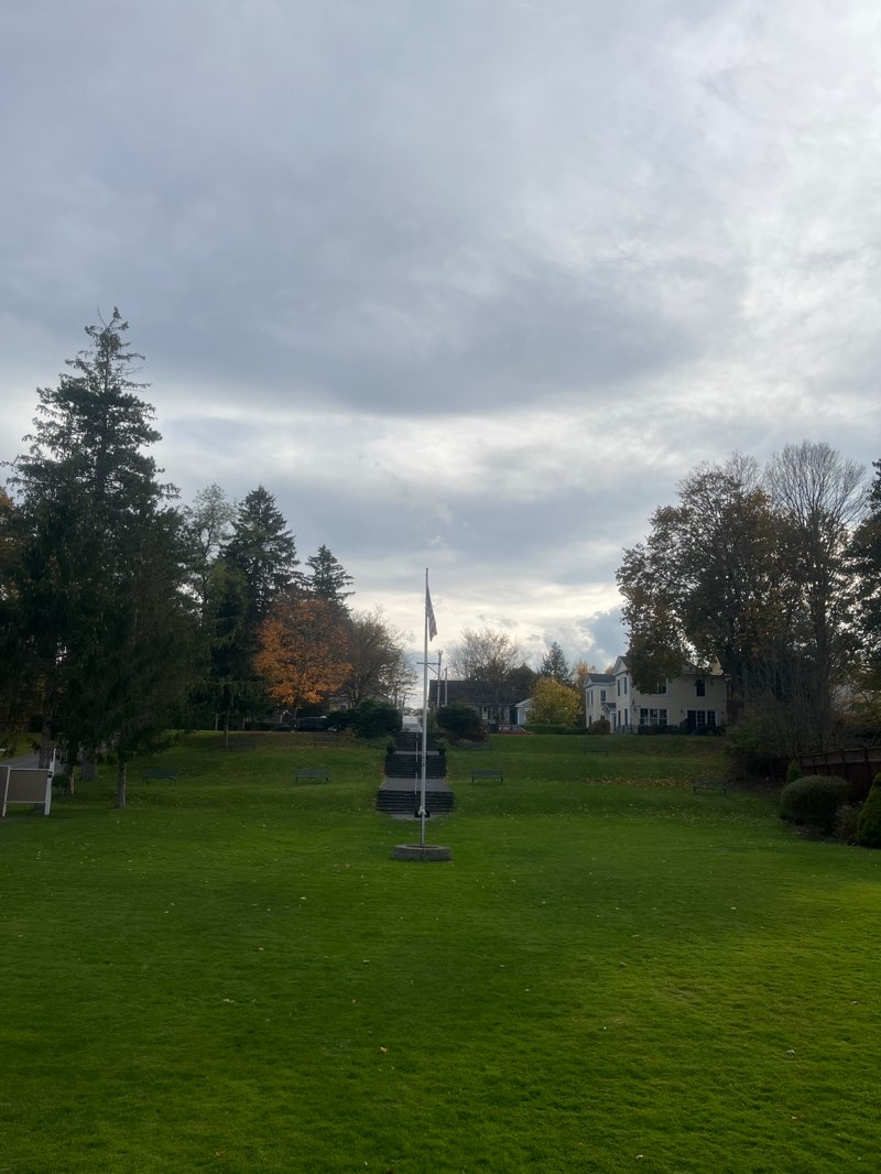 walking near me in Lake Front Park in autumn