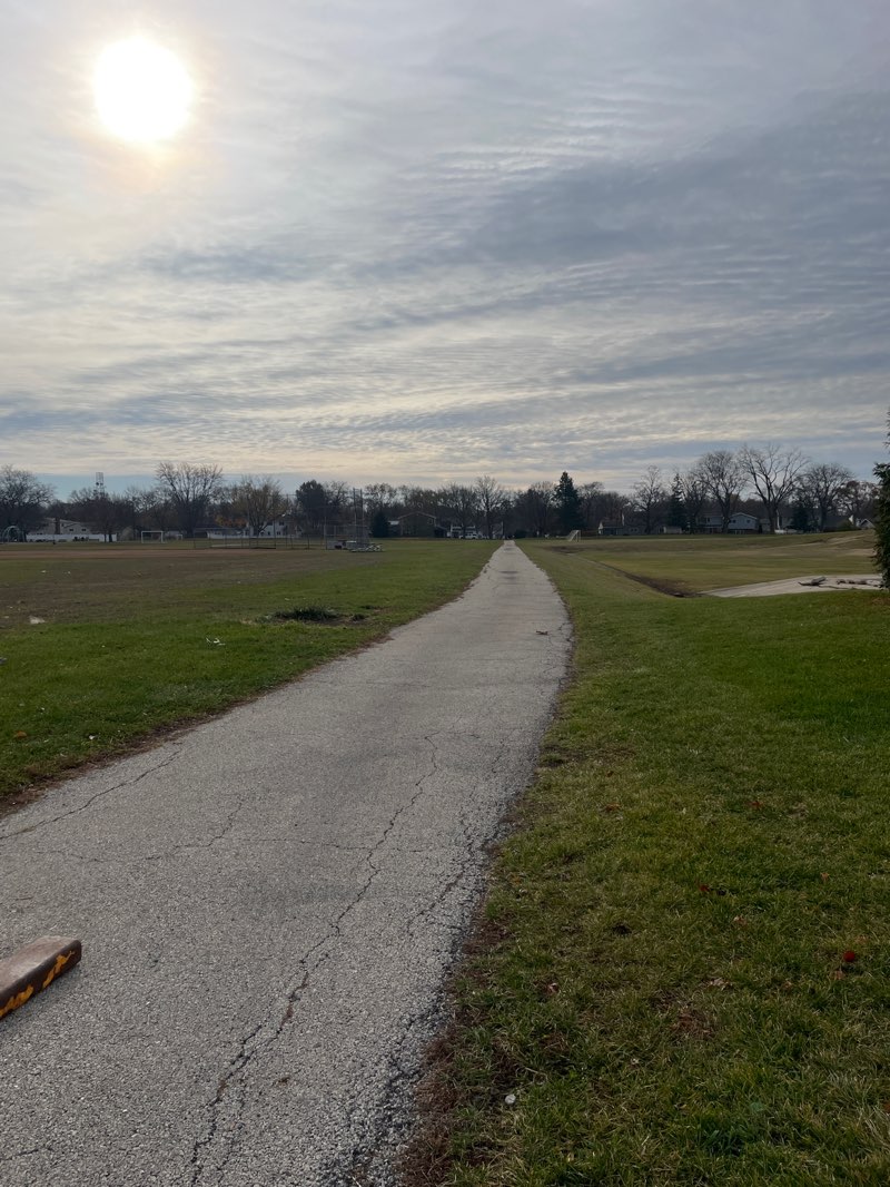 walking near me in Milness Famey Memorial Park in autumn