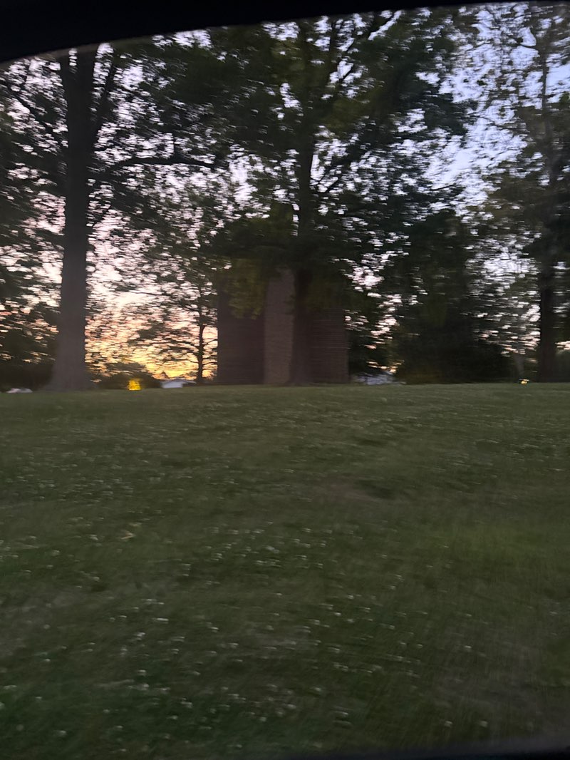 walking near me in Postville Park in summer