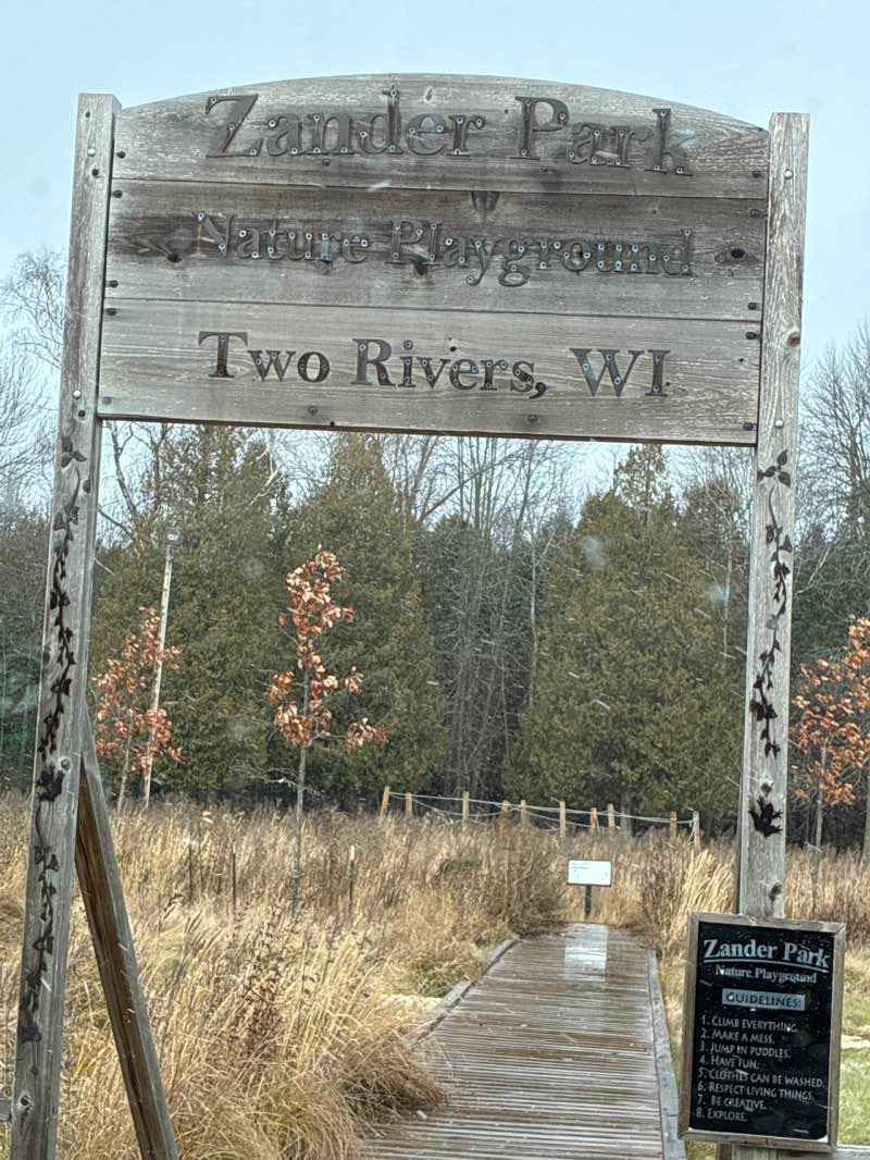 walking near me in Zander Park in autumn
