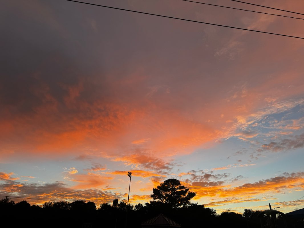 walking near me in Estill Springs Park in autumn