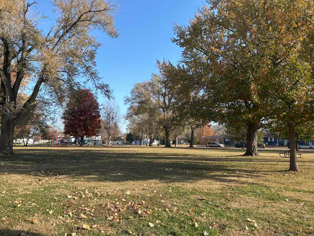 walking near me in Melrose Park in autumn