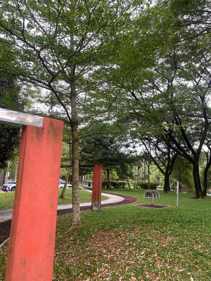 walking near me in Taman Rekreasi Putra Bistari 2 in autumn