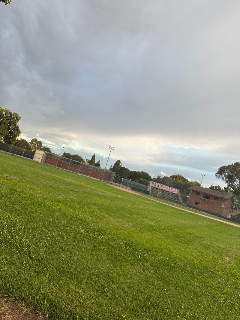 walking near me in Amador Park in summer
