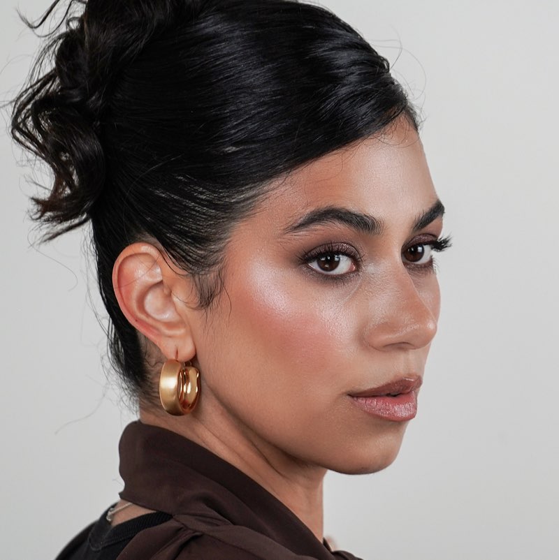 Ruhangiz profile