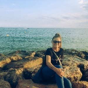 Azucena Abad lopez profile