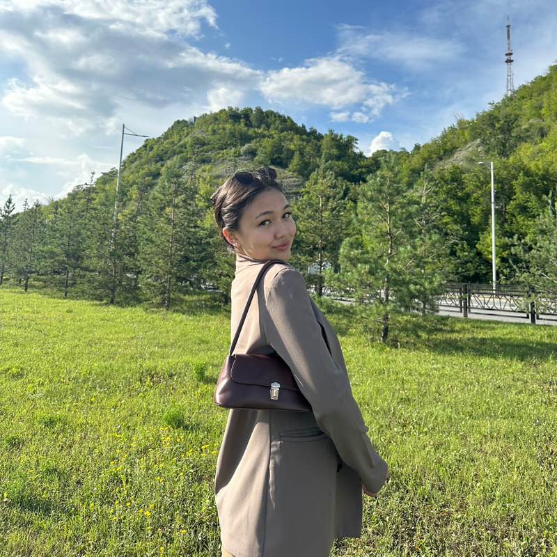 Азналина Регина