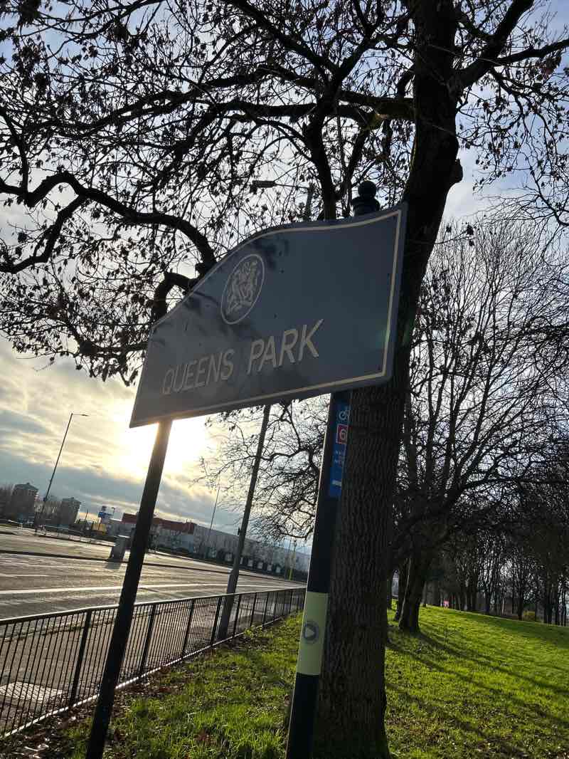 walking near me in Queen's Park in winter