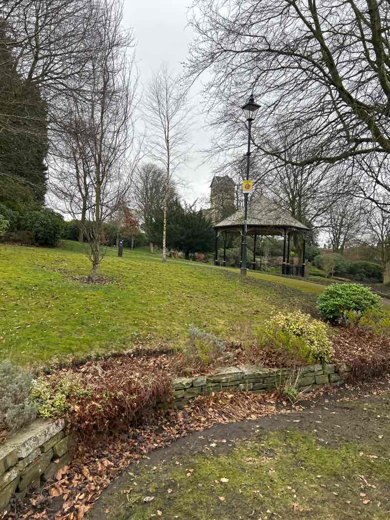 walking near me in Jubilee Park in spring