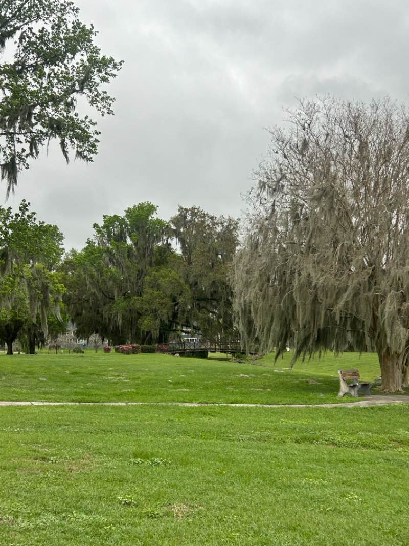 walking near me in Polly palmer park in spring