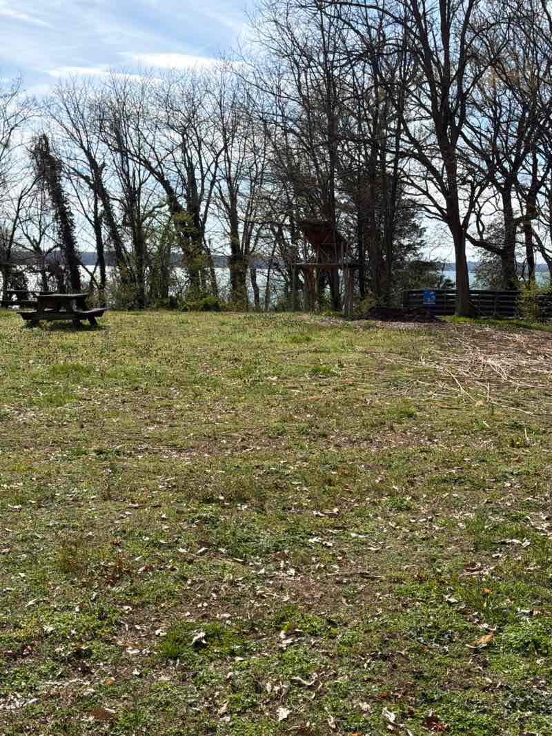 walking near me in Jefferson Patterson Park and Museum in spring