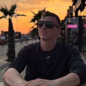 Артём Артамонов profile