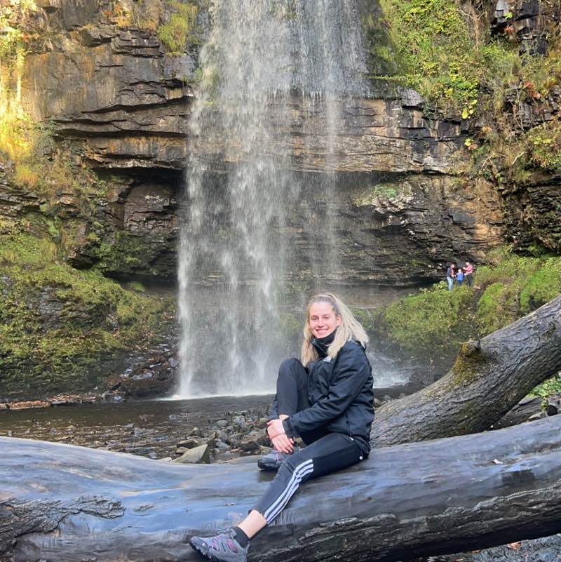 Ana @cbosiana @colmscul